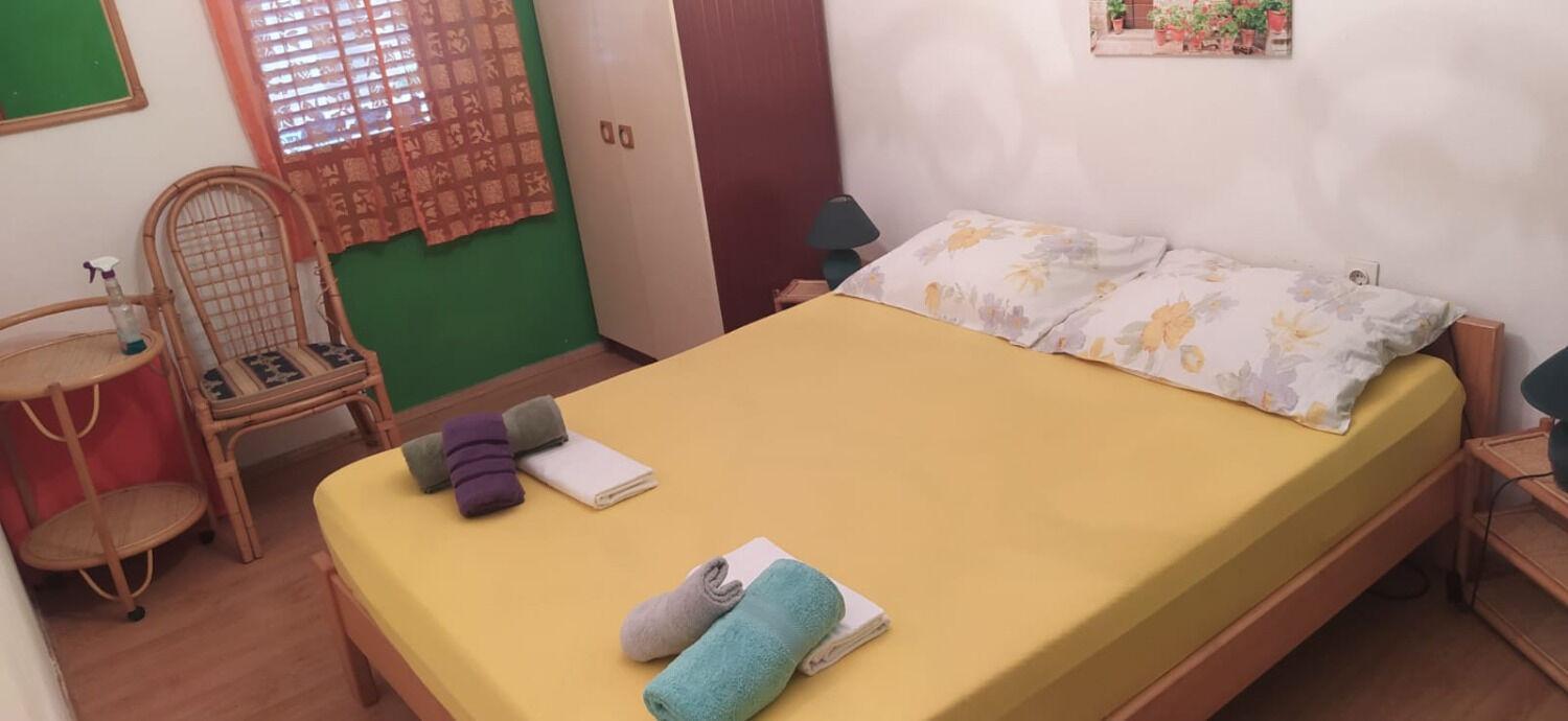 Ana - Private Parking Apartment Crikvenica