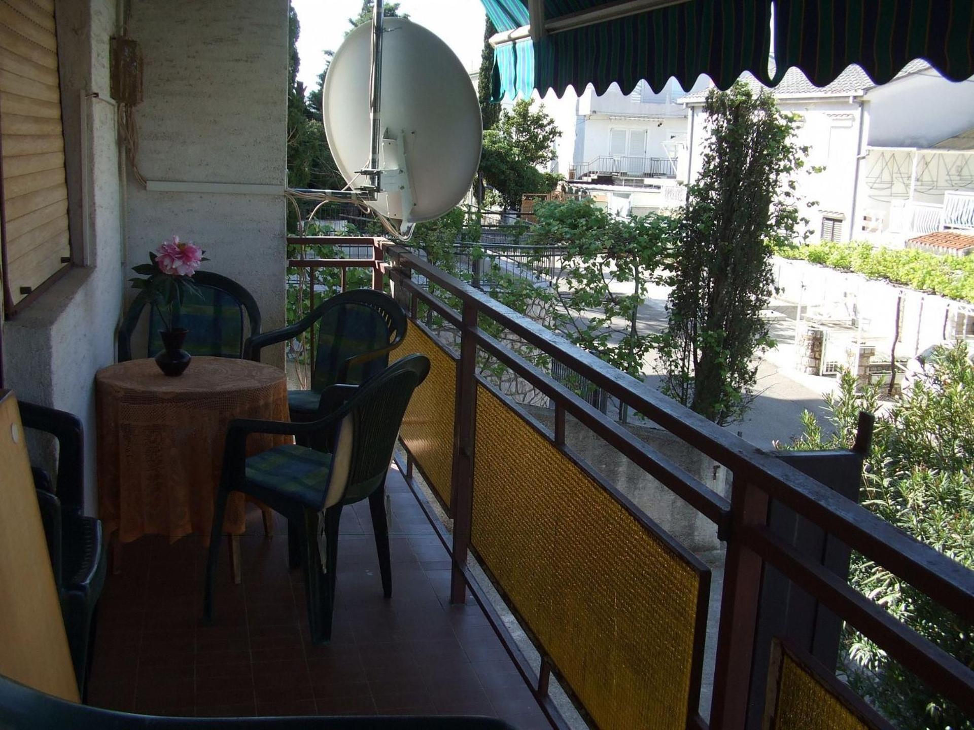 Ana - Private Parking Apartment Crikvenica